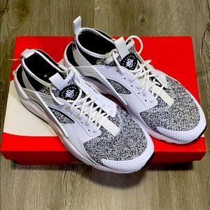 Nike Air Huarache Run Ultra SE